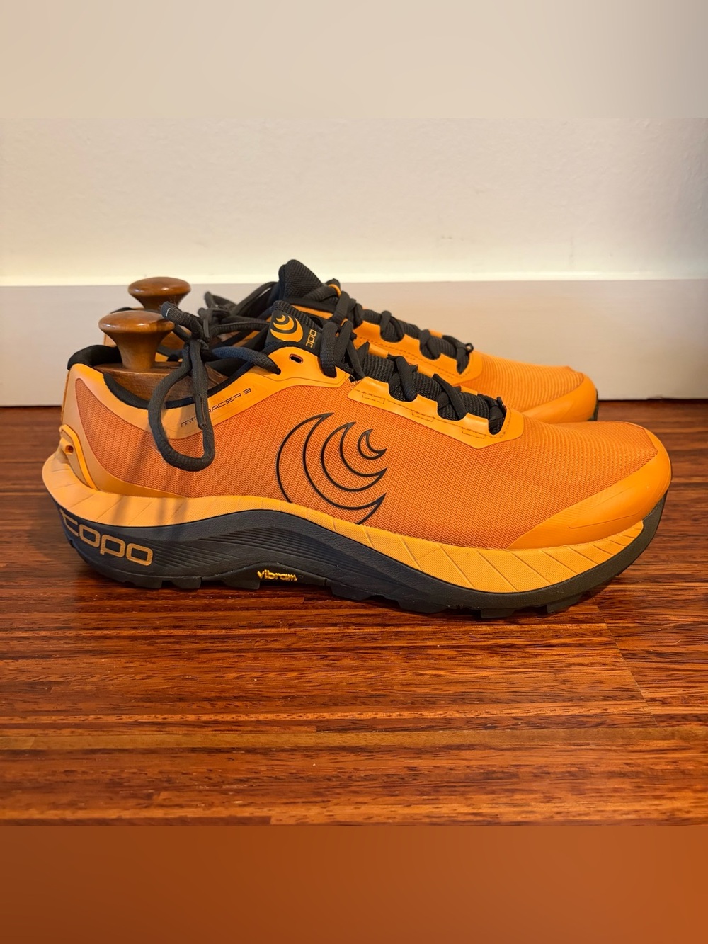 Topo Athletic MTN Racer 3 Orange Trail Running Shoes Men's Size 8.5